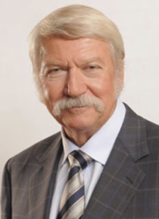 Bela Karolyi Speaker Profile