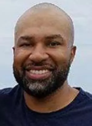 Derek Fisher Agent